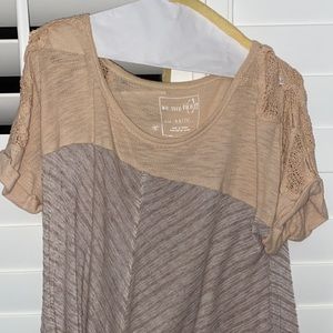 Free People XS Hardly Worn tan beige crochet shirt